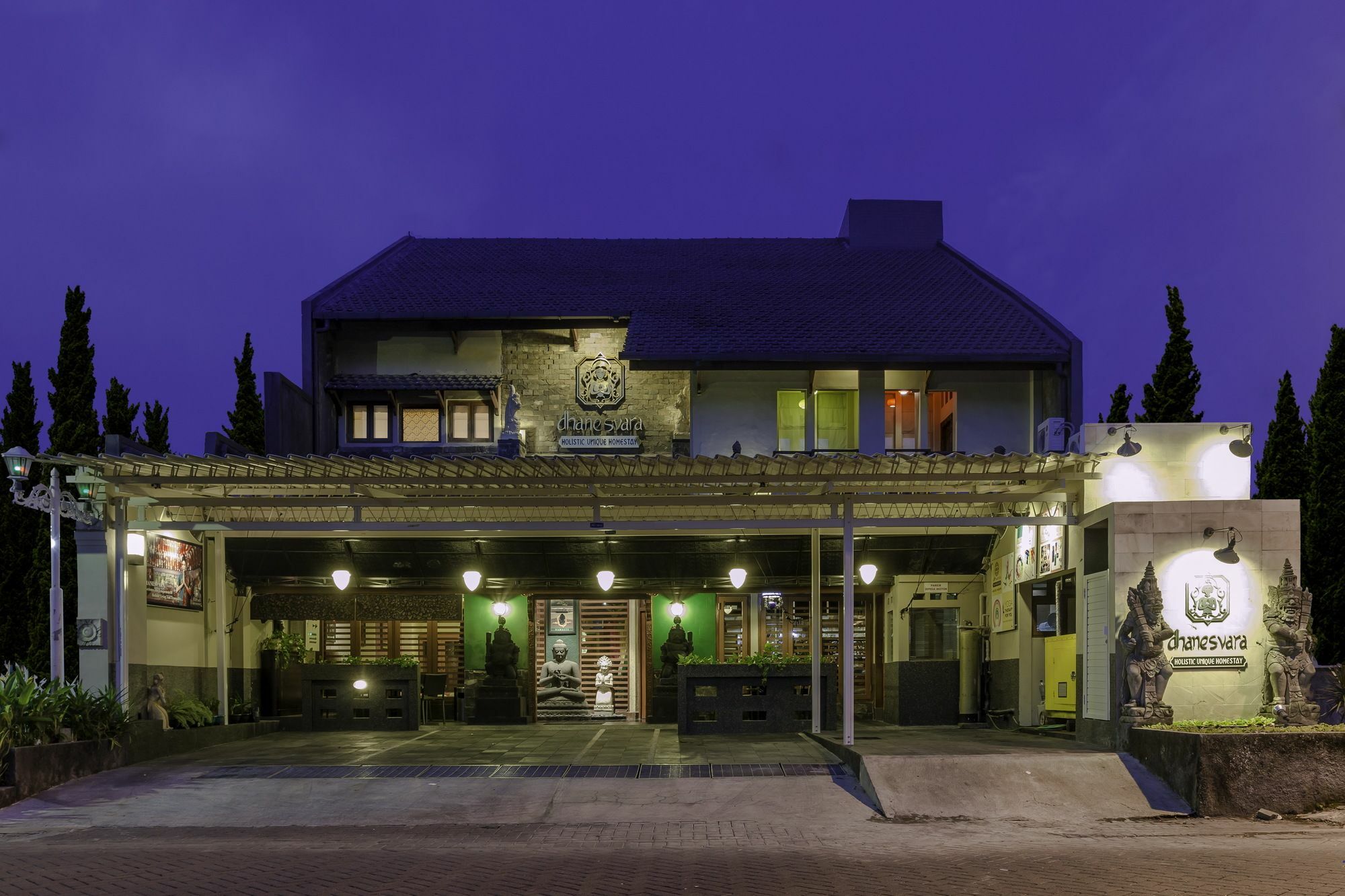 Dhanesvara Holistic Unique Homestay Wonotjolo Exterior foto